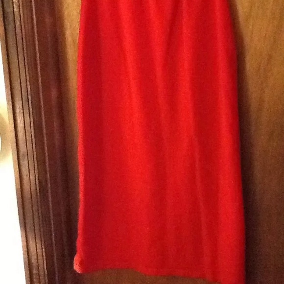 St John Evening Red Knit Long Skirt Size 4 - Picture 2 of 5